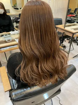 ロング カラー akane .のヘアスタイル