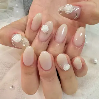 ネイル nail salon e'mu💐のネイルデザイン