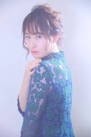 セミロング ヘアアレンジ 伊藤 裕貴のヘアスタイル