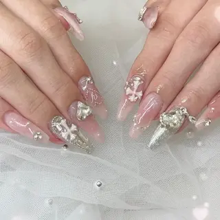 ネイル moon nail hikariのネイルデザイン