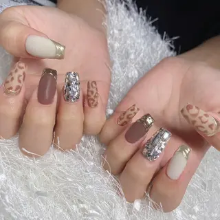 ネイル Nail&eye Belire 新宿のネイルデザイン