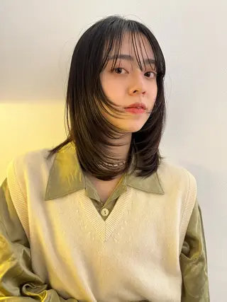 ミディアム カラー SOYON 🤍CHIZU🤍.のヘアスタイル