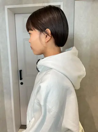 ショート カラー ナチュラル透明感🌱 小山美樹子のヘアスタイル