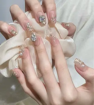 ネイル 高木 維麗絲のネイルデザイン