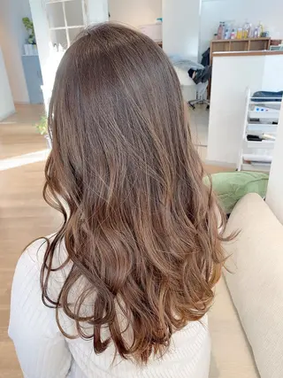 セミロング カラー Ate by little所属・青木 梢のヘアスタイル