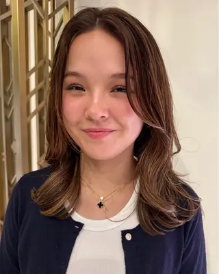 ミディアム hair lounge anrio所属・アンリオ 屋宜　輝のヘアスタイル