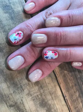 ネイル 佐藤  悠子のネイルデザイン