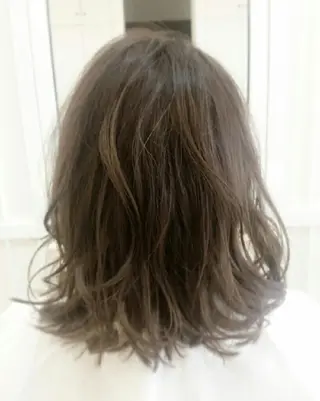 ミディアム パーマ 須賀 一美のヘアスタイル