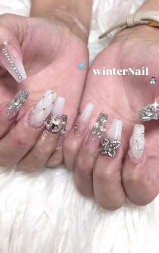 ネイル 🍓リスブラン MELのネイルデザイン