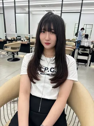 ロング 似合わせカットが 得意な美容師のヘアスタイル