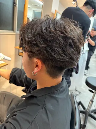 パーマ メンズ フェザーパーマ/韓国 /メンズカット保立のヘアスタイル