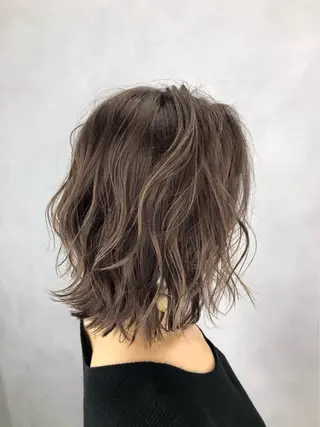 ミディアム カラー ITbyALBUM藤沢店所属・IT by ALBUM立川のヘアスタイル