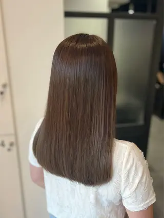 セミロング カラー Dia ‎ アキヨシ ミユのヘアスタイル