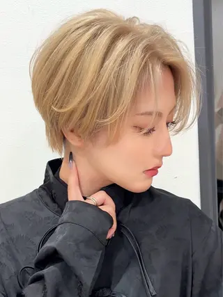 ショート 🎀大川 錬🎀 ブリーチなしWカラーのヘアスタイル