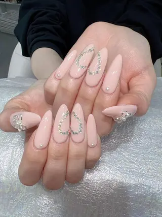 ネイル Queens PUPUのネイルデザイン