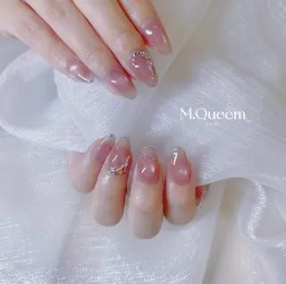 ネイル MQueen ネイルサロンマルのネイルデザイン
