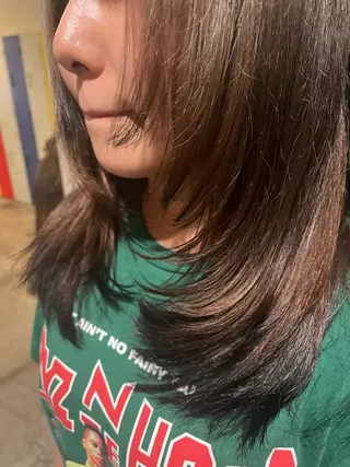 ロング 泉澤 風花のヘアスタイル