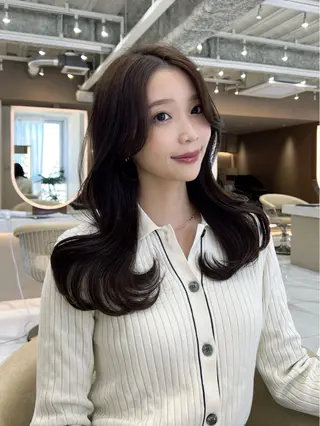 ロング 透明感カラー/ レイヤー/松沢州途のヘアスタイル