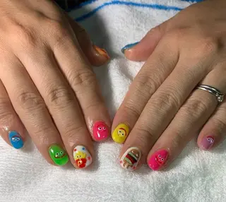 ネイル MHR nailのネイルデザイン