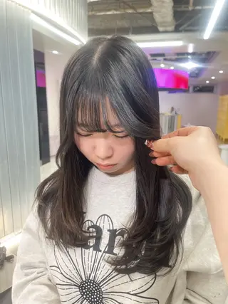 ロング MEI / ブリーチカラー/名駅のヘアスタイル