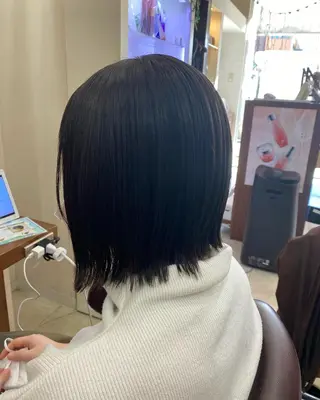 ショート カラー justbeauty CiNQのヘアスタイル