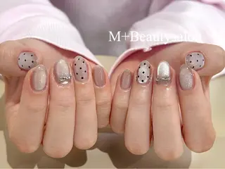 ネイル M+  Beauty Salonのネイルデザイン