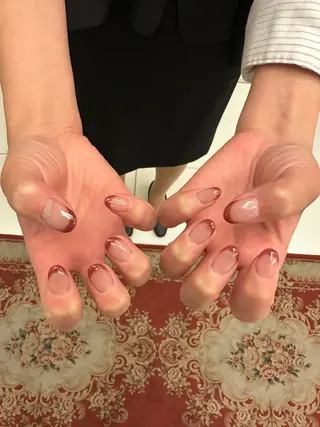 ネイル ATELIERHARLOW所属・nailist MOEのネイルデザイン