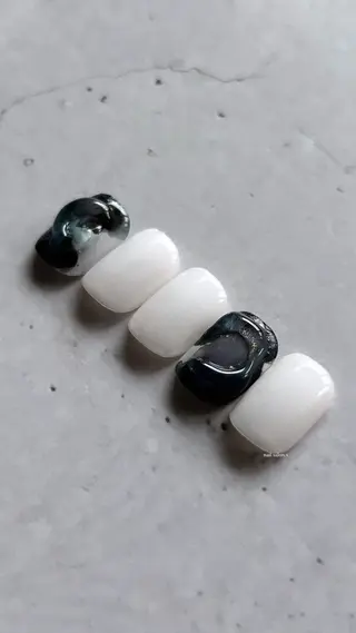 ネイル 関山 志乃のネイルデザイン