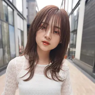 ロング カラー センターパート/ 暖色カラーayuのヘアスタイル