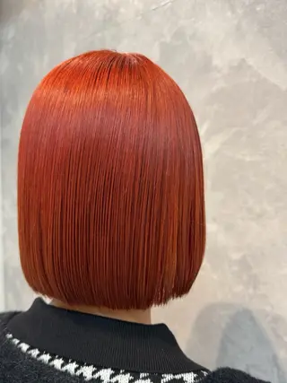 ショート カラー ヒヨシ ルナのヘアスタイル