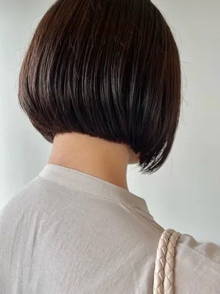 ショート カラー 艶カラー🌙縮毛矯正 /ボブ【Reina】のヘアスタイル