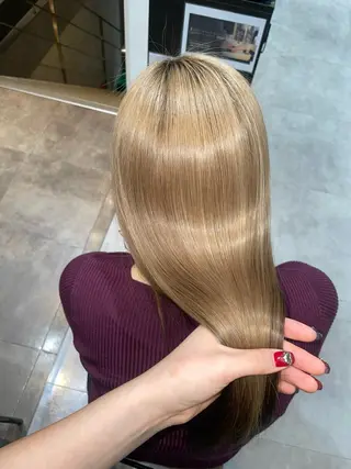 ロング ルナ🫐縮毛矯正 🫐名駅のヘアスタイル