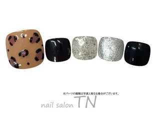 ネイル 矢川 まどかのネイルデザイン