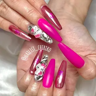 ネイル 足立 莉奈のネイルデザイン