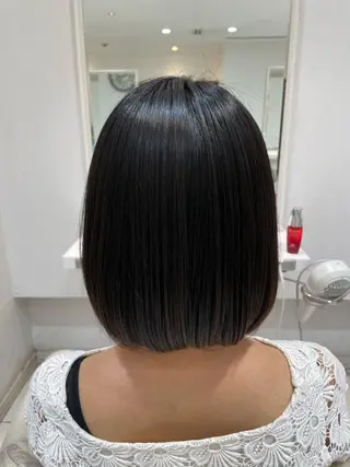 ミディアム パーマ JERICHO HAIR所属・ユ カの眉毛・アイブロウイメージ