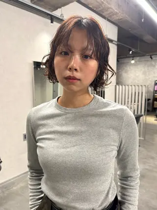 ショート パーマ ofF élua所属・もりしま あやかのヘアスタイル