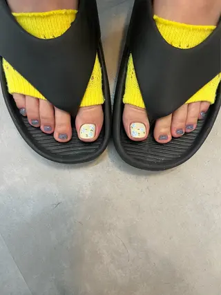 ネイル +vico 堀江店所属・中西 春那のネイルデザイン