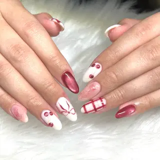 ネイル AURORA eyelash&nail salon アメ村店所属・Aurora Sakiのネイルデザイン