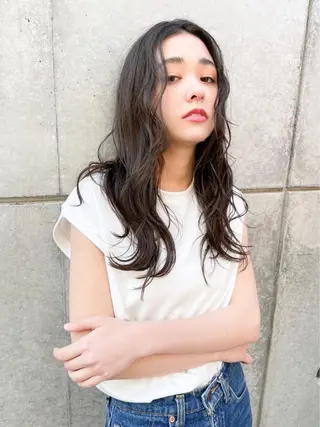 ロング カラー MUSASHI ブリーチカラー◎のヘアスタイル