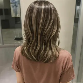 カラー ミディアム 透明感×柔らかカラー ハイライト特化 彩野のヘアスタイル