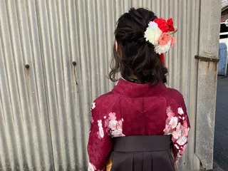 セミロング ヘアアレンジ 野々村 朋美のヘアスタイル