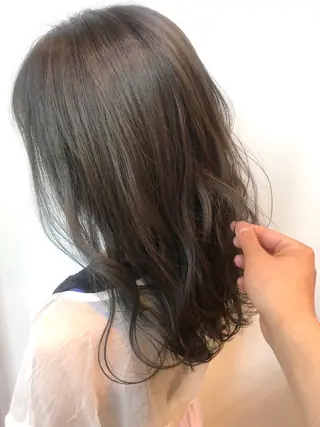 セミロング カラー パーマ ヘアアレンジ VIVIE【ヴィヴィ】所属・髪質改善/韓国風 レイヤー/田村祐樹のヘアスタイル