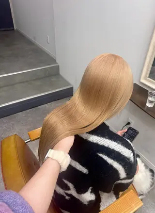 ロング 楢本 莉子のヘアスタイル