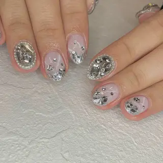 ネイル b'6 by Stir所属・b'6 SAKINAのネイルデザイン