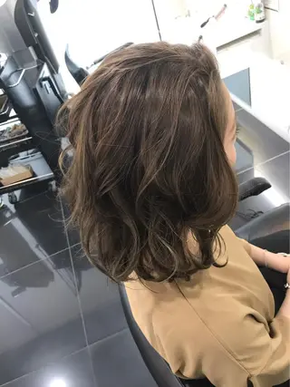 セミロング カラー 関口 友行のヘアスタイル