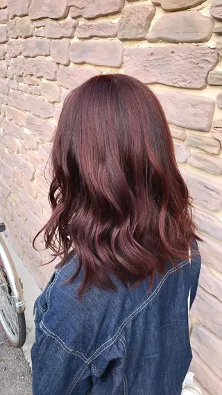 ミディアム カラー 浅岡 のどかのヘアスタイル