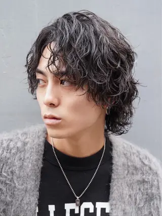 ミディアム ⭐️メンズ特化⭐️ パーマ　カラーのヘアスタイル
