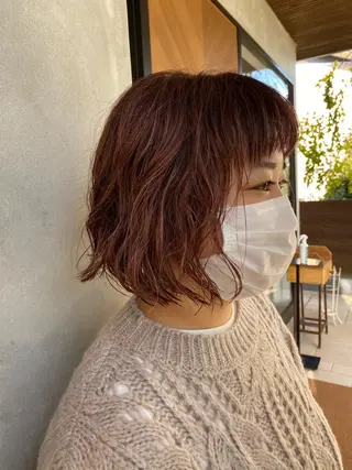 ショート カラー DEE okazakiのヘアスタイル
