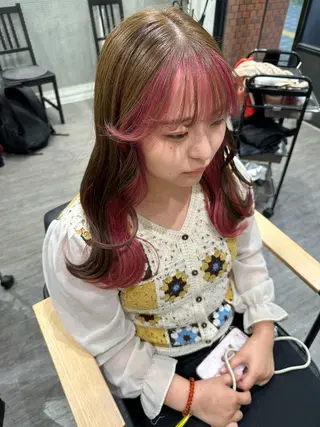 セミロング カラー 艶髪レイヤー上田 紗也🇰🇷💗のヘアスタイル