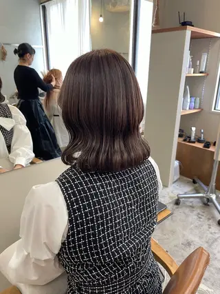 ミディアム カラー 山下 悠月のヘアスタイル